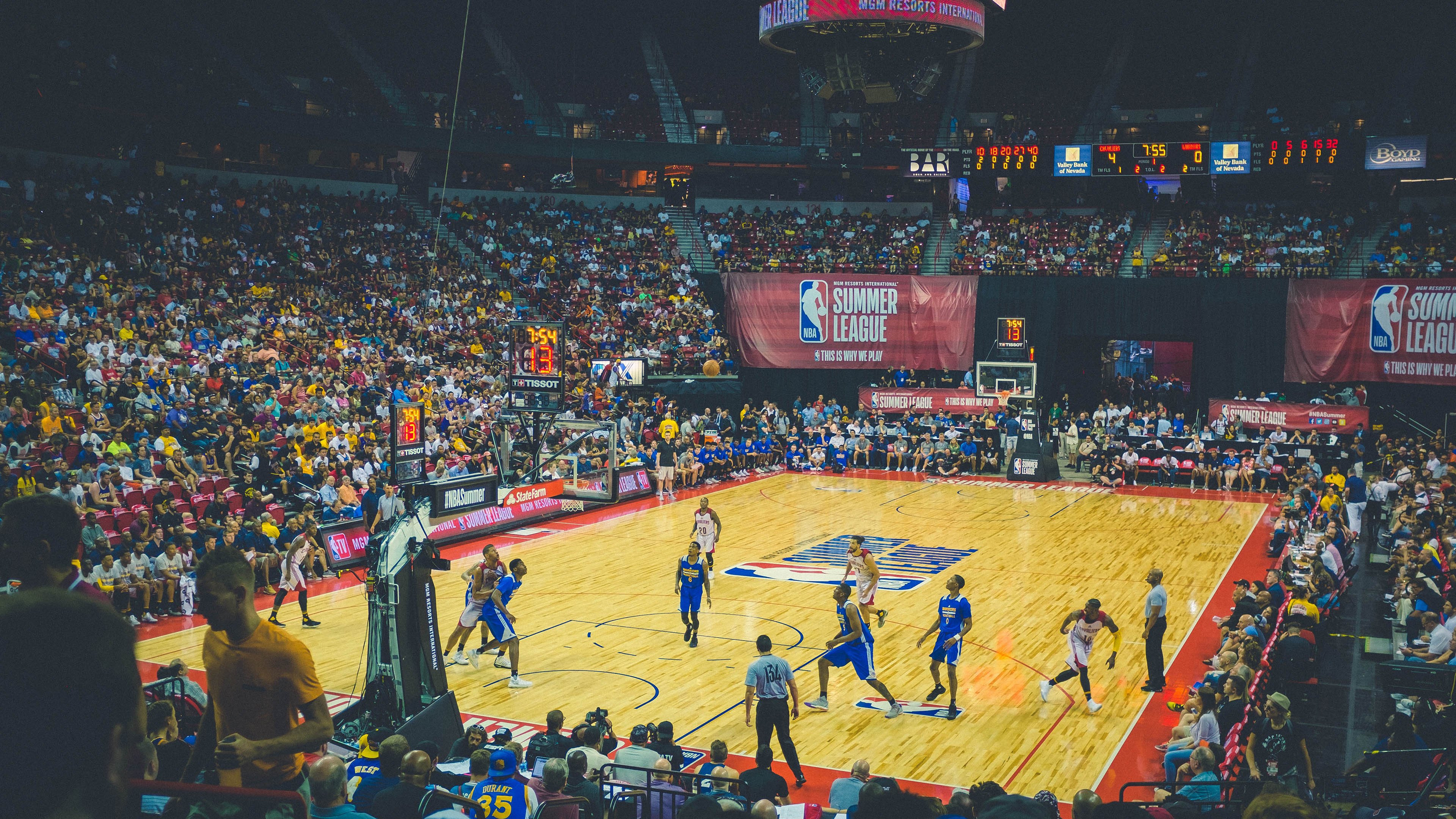 巴格达的雨夜与首尔的叹息，卡马文加如何用一脚弧线改写亚洲足球叙事