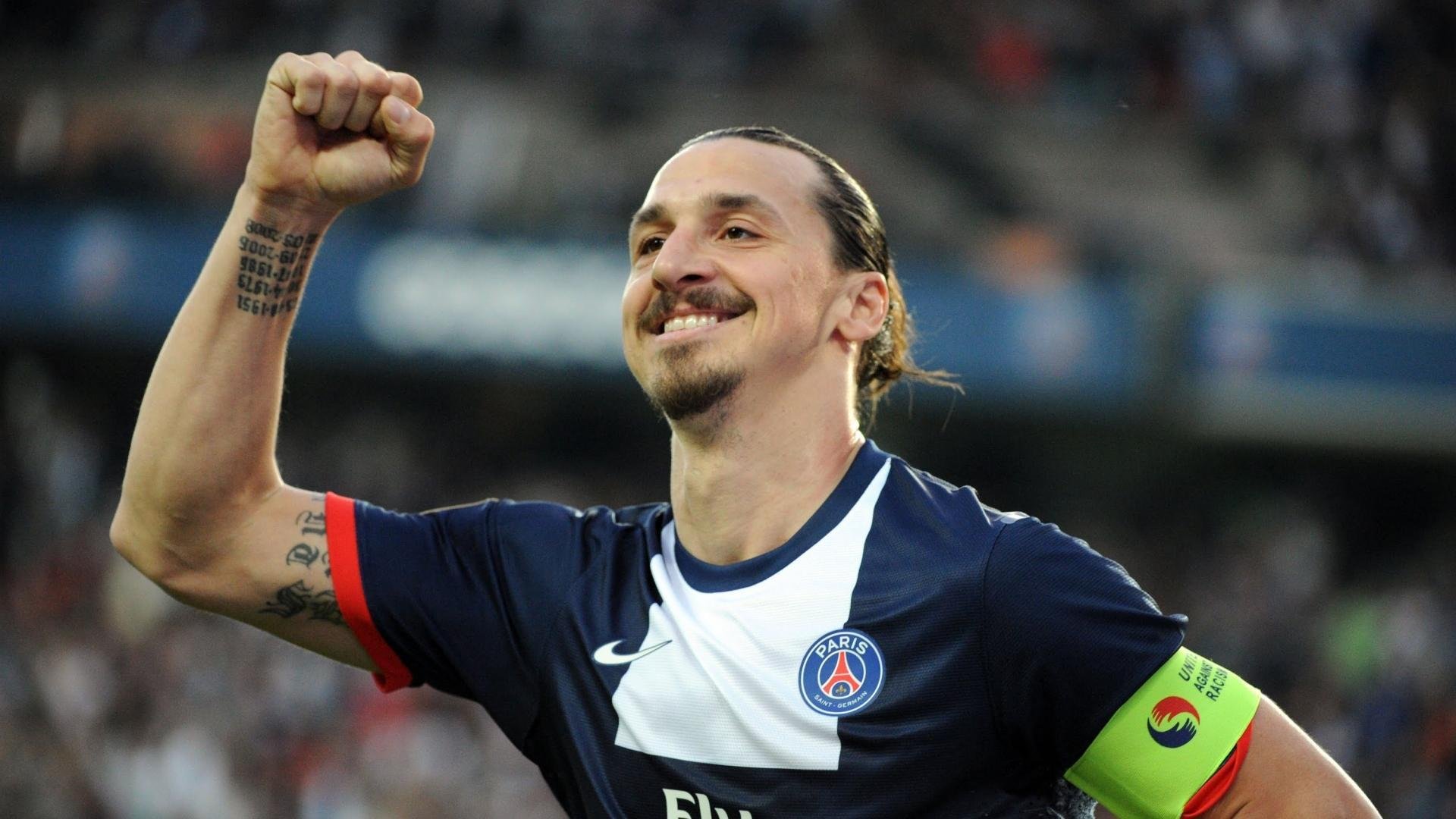 雷霆鏖战步行者，布克成为关键先生