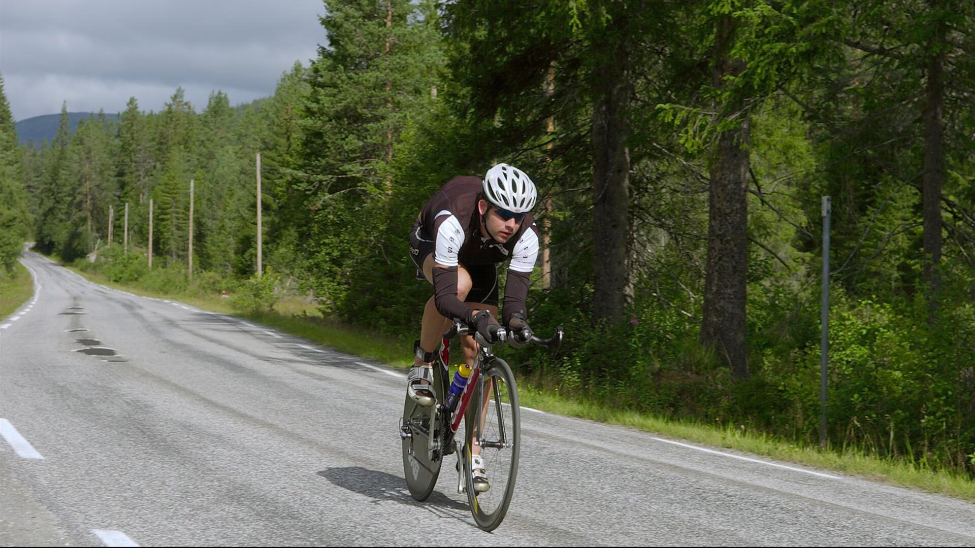 法比尼奥独舞地中海之夜，摩纳哥进攻风暴如何撕裂喀麦隆防线