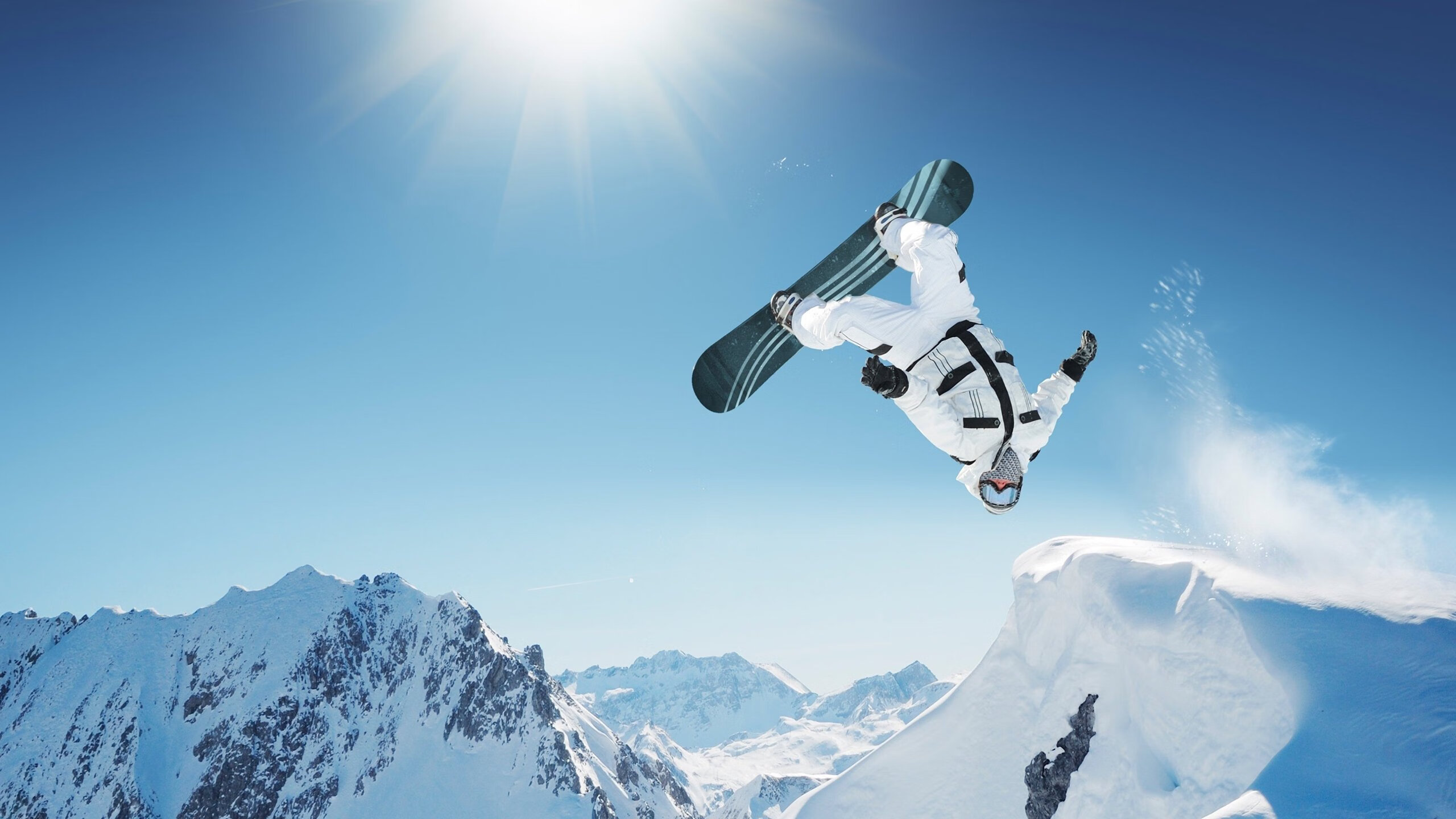 赛道上的双重奇迹，红牛逆转雷诺，诺里斯刷新单圈纪录