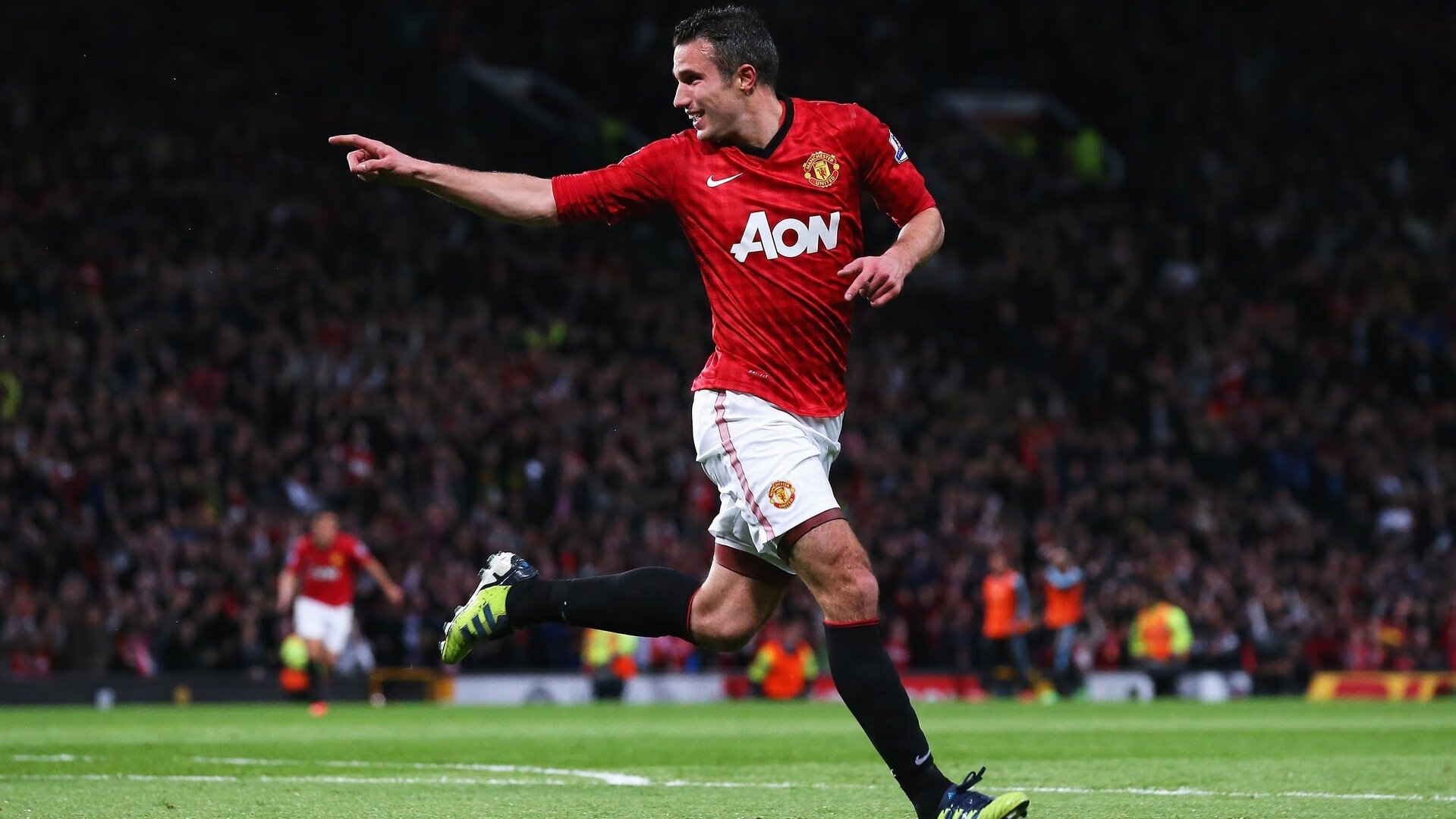 本泽马状态火热，但阿森纳为何能碾压波兰？战术与状态的错位叙事